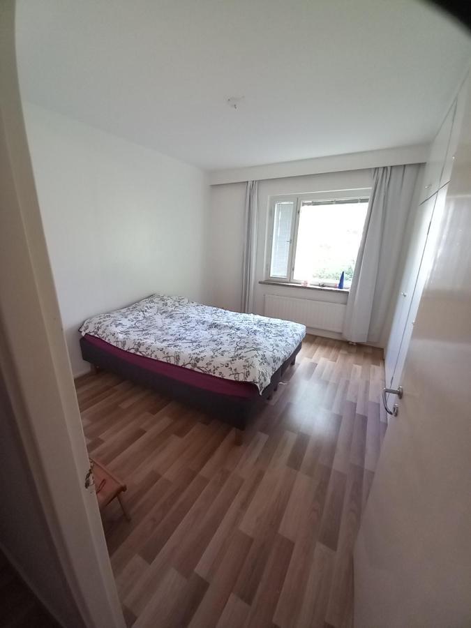 Puotilan Rose Apartment Хелзинки Екстериор снимка